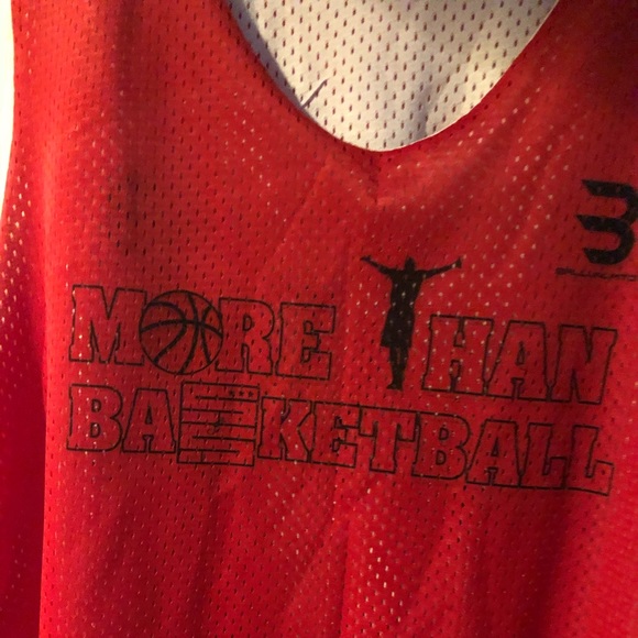 Basketball jersey. - Picture 3 of 5